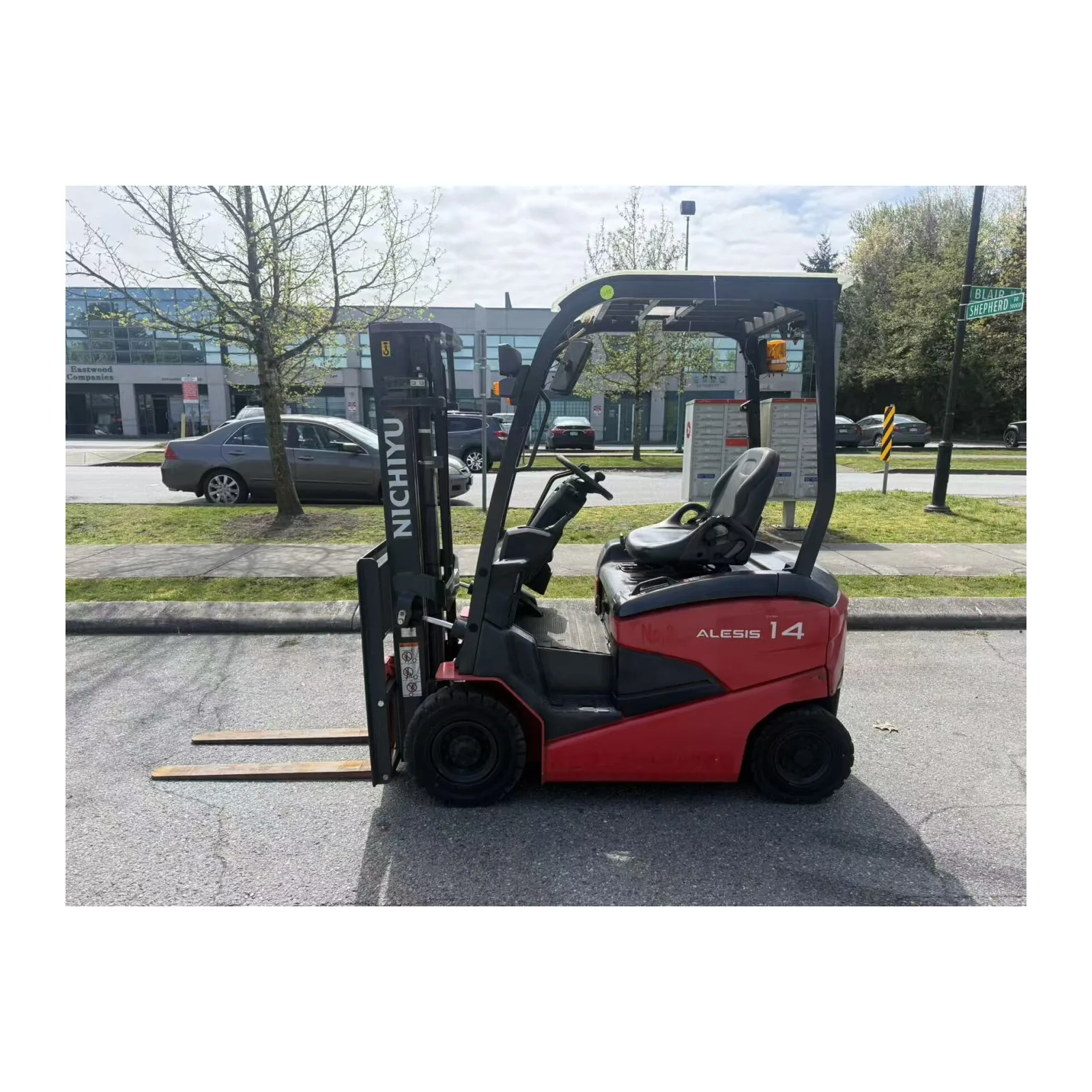 Nichiyu FB14PN-80-300 electric forklift right side view