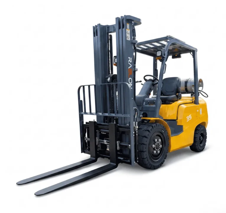 FG35 7,700 lb LPG Forklift with Side Shift & Fork Positioner product view 1